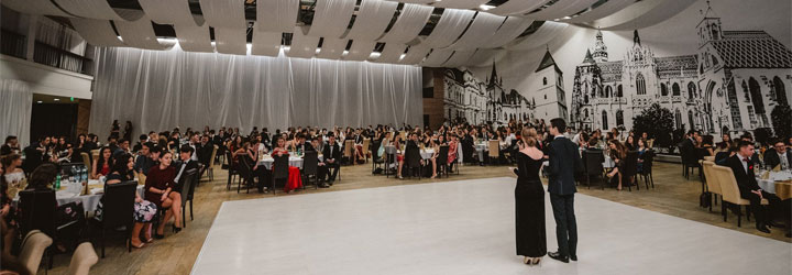 Gymnázium Poštová 9